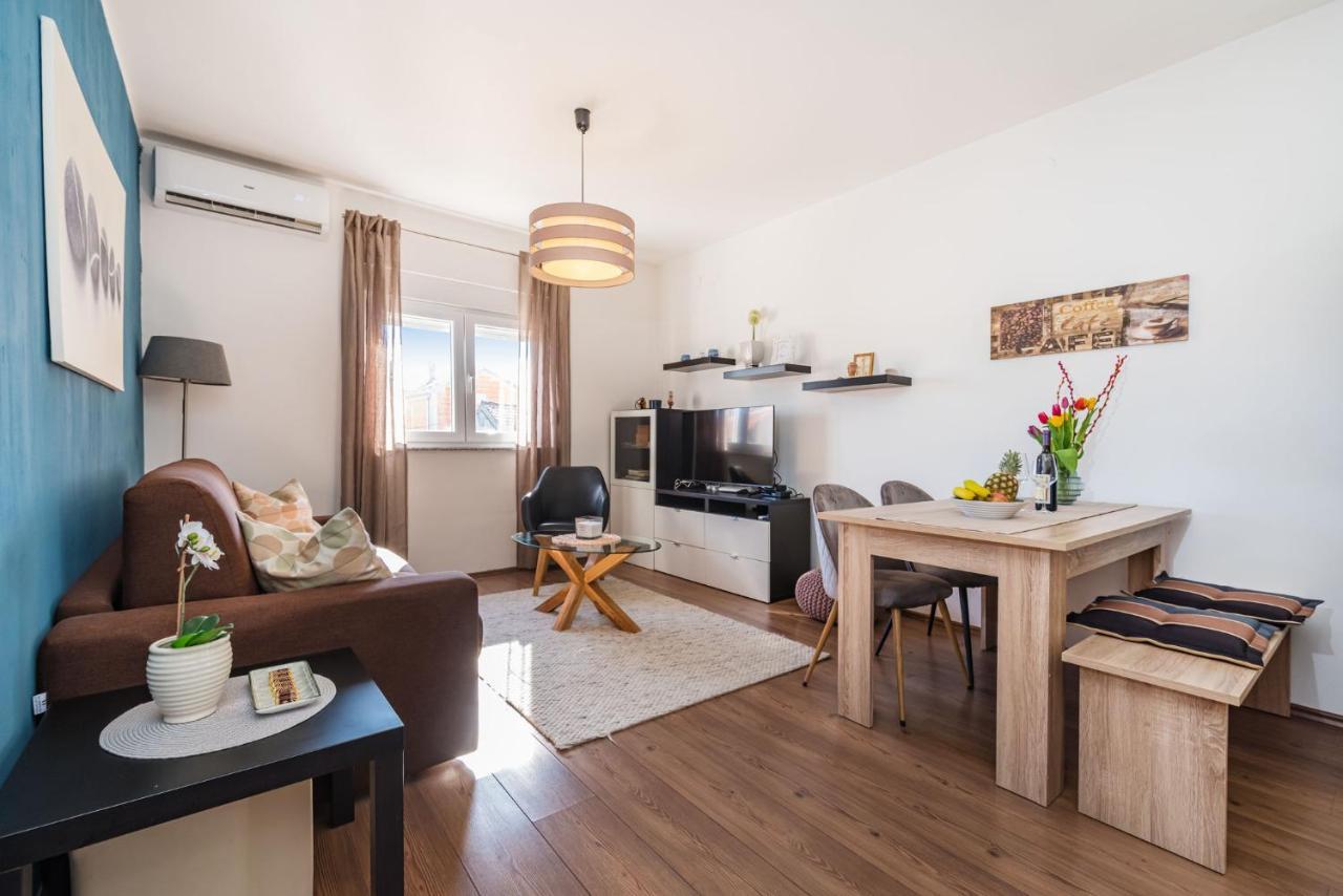 Apartment Karla Zadar Bagian luar foto